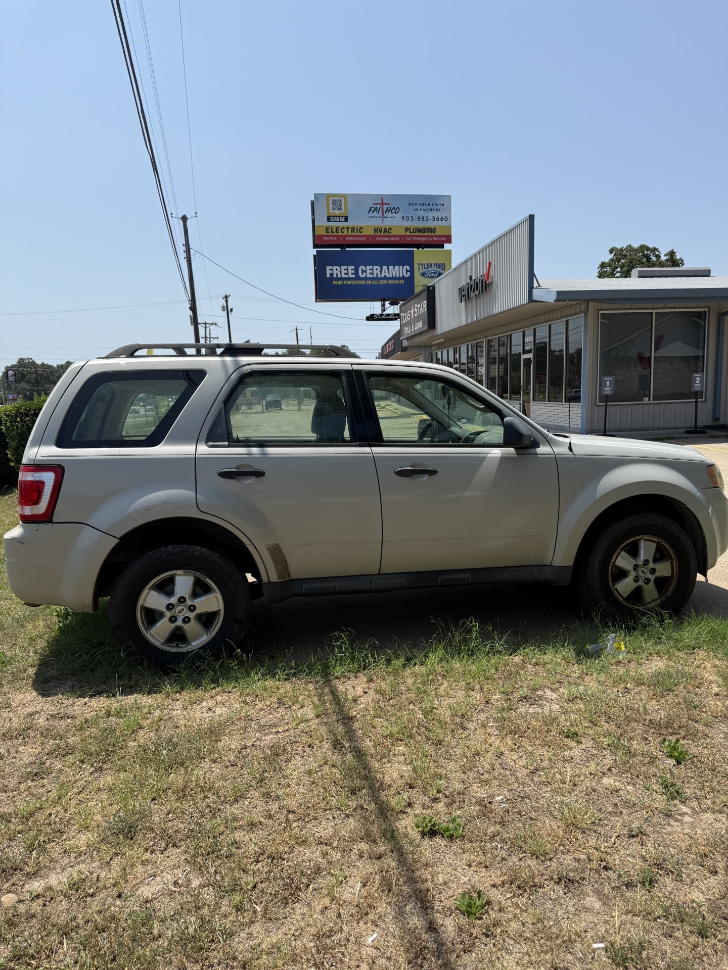 2009 Ford Escape (AS IS NO WARRANTY) 