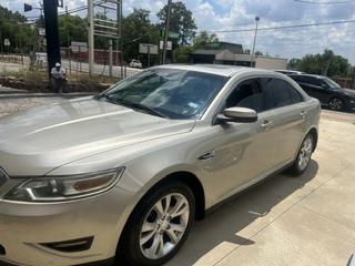 2010 Ford Taurus SEL (AS IS NO WARRANTY)
